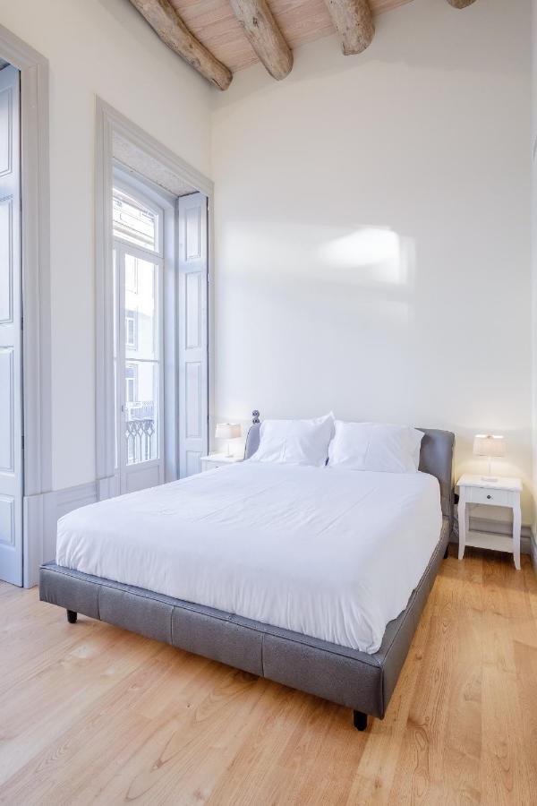 Boutique Rentals - Toledos One & Only Apt In Historical Center Of Porto Exterior foto